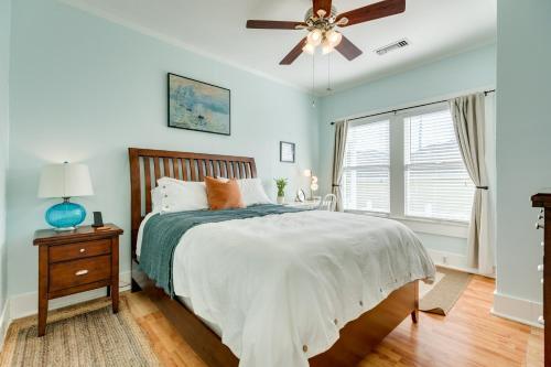 Sunny Retreat In Galveston