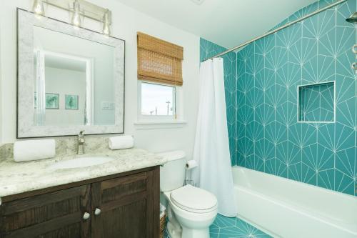 Aloha House - Classy Decor And Finishes - Easy Beach Access!