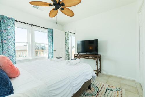 Aloha House - Classy Decor And Finishes - Easy Beach Access!