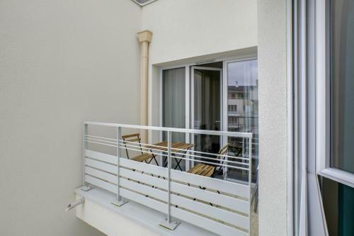 Chic Apart With Parking And Balcony