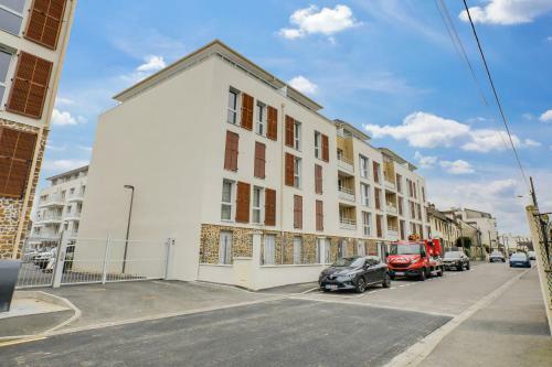 Chic Apart With Parking And Balcony