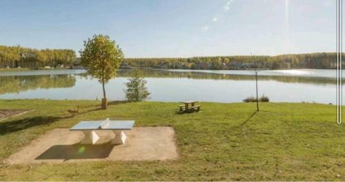 Apartamento Appartement Au Calme Face Au Lac
