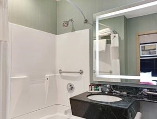 Hotel Ramada Bronx