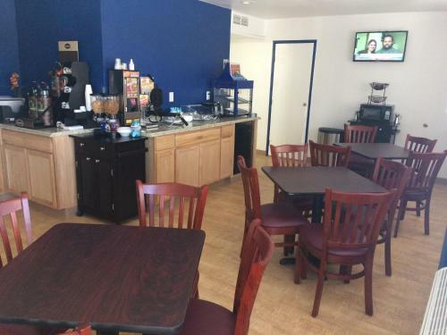 Motel 6 Raton