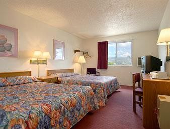Motel Super 8 Raton