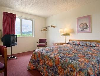 Motel Super 8 Raton