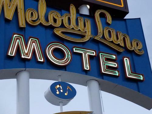 Motel Budget Host Melody Lane