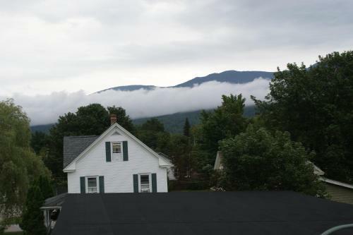 Northern Peaks Motor Inn