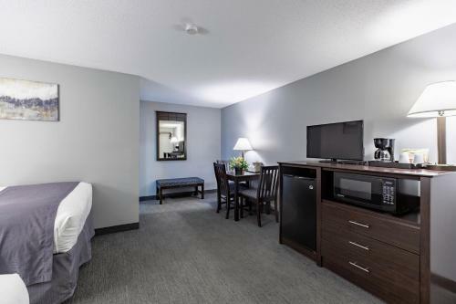 Hotel Mt. Madison Inn & Suites