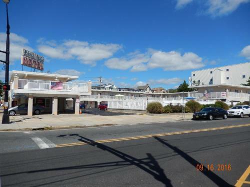 Motel Sifting Sands Hotel