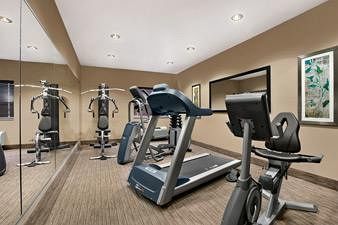 Hotel Baymont Inn & Suites
