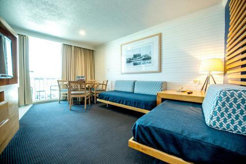 Port Royal Oceanfront Hotel