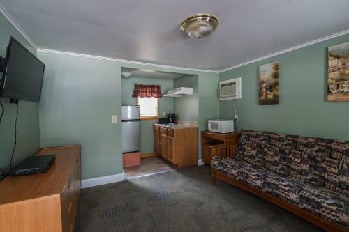 Profile Motel & Cottages