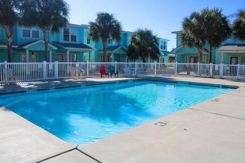 Tc203- Bron's Beach Shack Townhouse