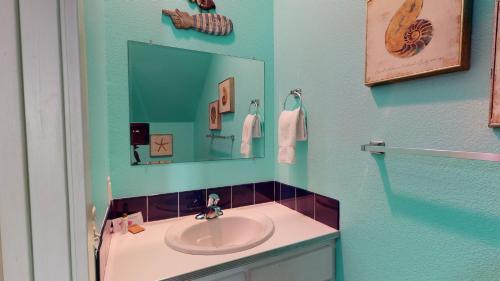 Tc203- Bron's Beach Shack Townhouse