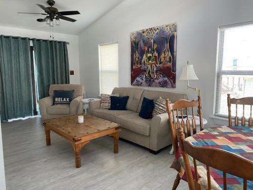 Far425-farley House Home
