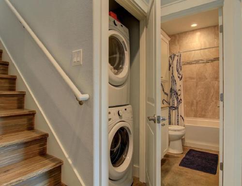 Ra-11- The Tranquil Turtle Townhouse