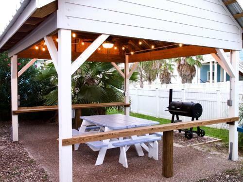 Port Aransas Escapes - My Happy Place Mr211