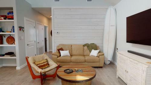 Wa230- Lonesome Coyote Beach House Home
