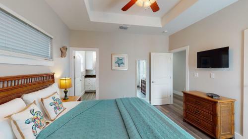 Bh5- Shell-abrate Beach Times Home