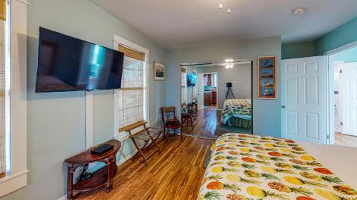 423 Ave C Home