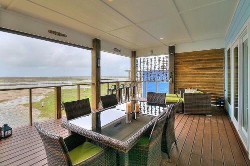 Paradise Ahoy Home