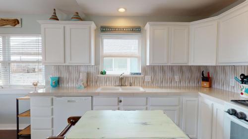 Sb519- A Big Nauti Home