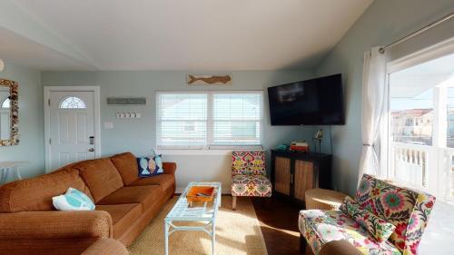 Sb519- A Big Nauti Home