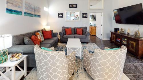 Pb220- The Main Sail Townhouse