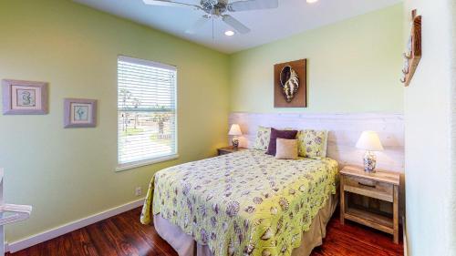 Ov2- Hula Girl House Home
