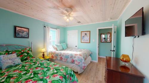 Gu321 Vacation Station Home