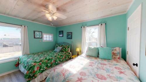 Gu321 Vacation Station Home