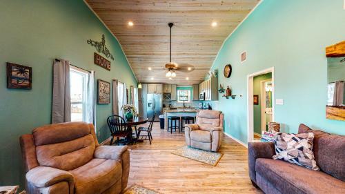 Gu321 Vacation Station Home