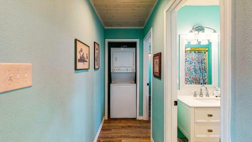 Gu321 Vacation Station Home