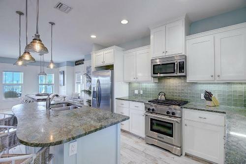 Coastal Hideaway 230 Be