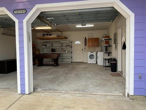 Spc2054- Deck Dynasty Home