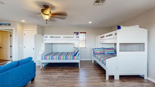 Spc2054- Deck Dynasty Home
