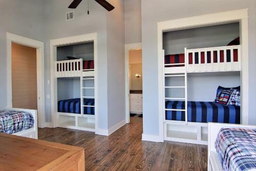 Sea Star 104 St