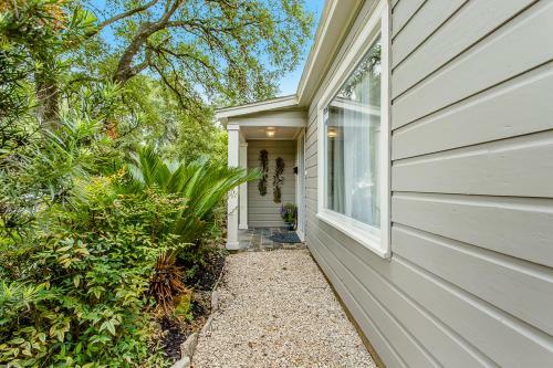 The Blue Door Bungalow - Luxury Home Downtown Houston