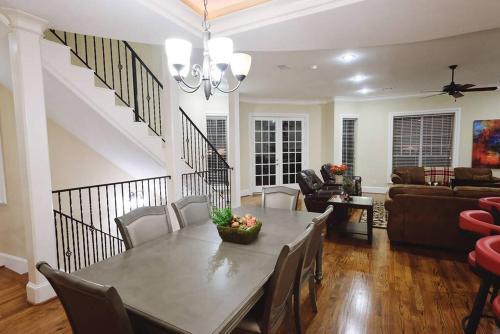 Apartamento Downtown Museum District, Zoo, Parks, Nightlife! - Detering