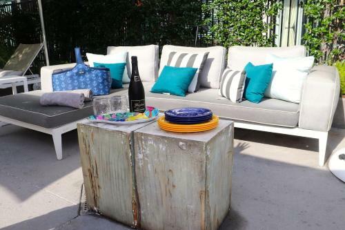 River Oaks Luxury Apartment
