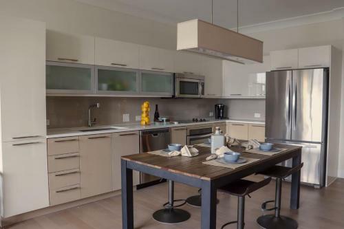 River Oaks Luxury Apartment