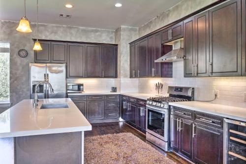 Central Houston Townhouse - 1 Mi To Downtown!