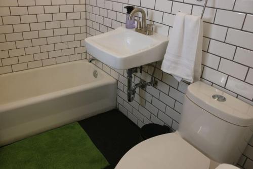 Apartamento Montrose Retro Gem W/parking, Coffee And Netflix