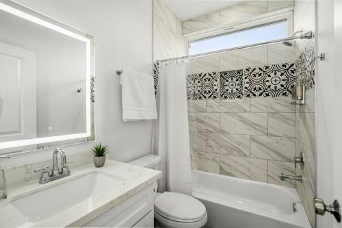 Cloud9 Super-luxe At East Downtown
