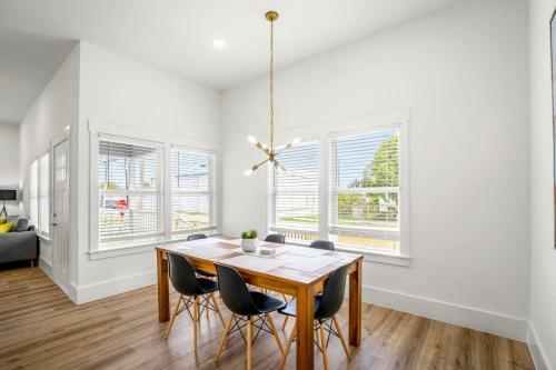 Cloud9 Super-luxe At East Downtown