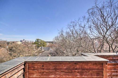 Chic Abode With City Views, 2 Mi To Museum Park