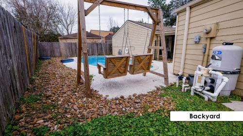Pool House, 20 Minutes From Dt 4bdr For 10 Guests - Winkleman