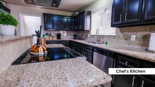 Pool House, 20 Minutes From Dt 4bdr For 10 Guests - Winkleman
