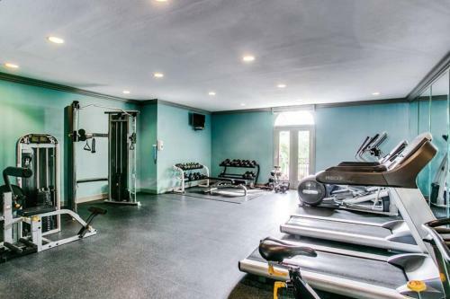 Apartamento Huge 2bd Apt W/ Fast Wifi + Shuttle + Sleeps 6 By Nrg
